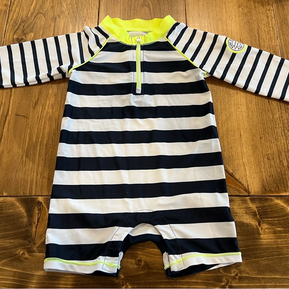 Gap baby swimsuit one piece size 18-24 months